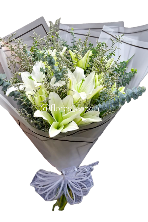 WhatsApp Image 2025-06-22 at 1.39.36 PMLETRA Bouquet de lirios acompañado de caspia y eucalipto
